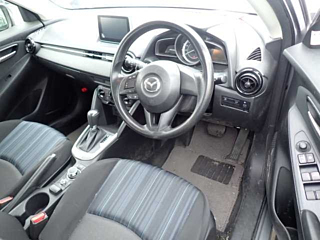 MAZDA DEMIO 2016