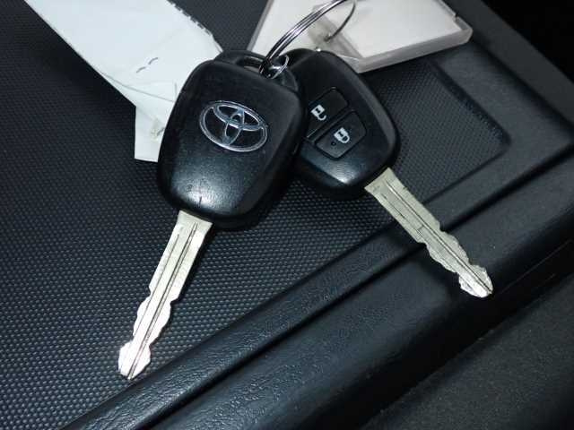 TOYOTA HIACE VAN 2018