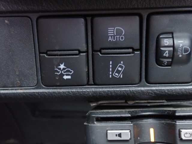 TOYOTA COROLLA FIELDER 2018