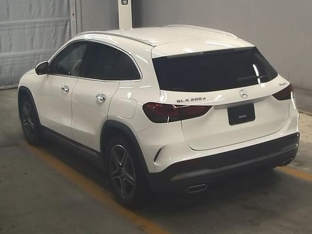 MERCEDES BENZ GLA CLASS 2022