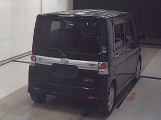 DAIHATSU TANTO 2010