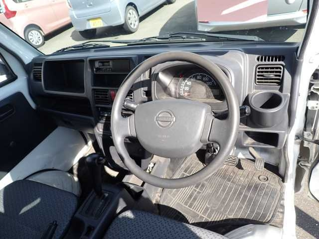 NISSAN CLIPPER TRUCK 2017