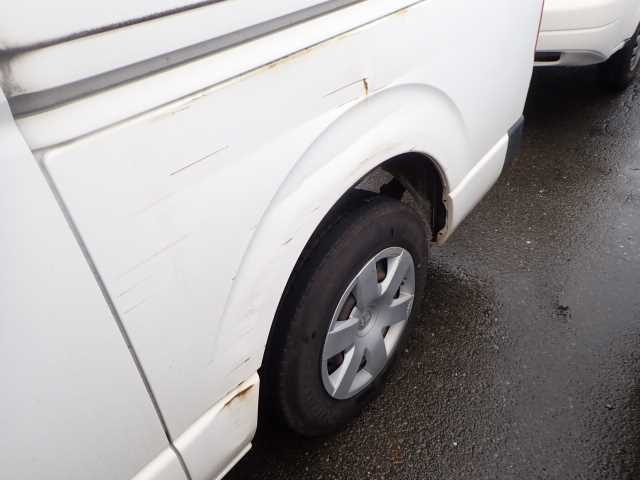 TOYOTA HIACE VAN 2013