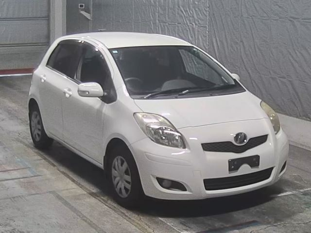 TOYOTA VITZ 2009