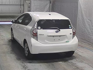 TOYOTA AQUA 2014