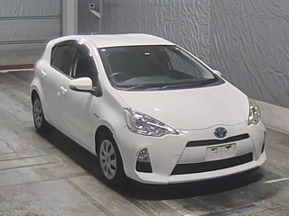 TOYOTA AQUA 2014