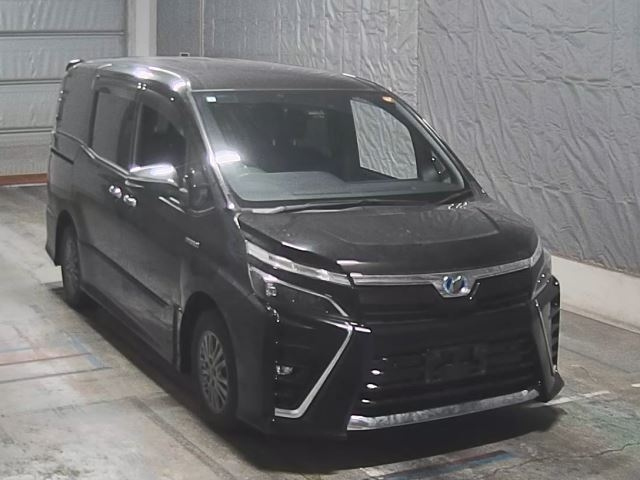 TOYOTA VOXY 2019