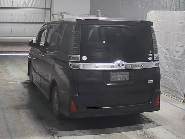TOYOTA VOXY 2019