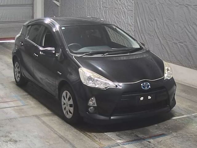 TOYOTA AQUA 2014