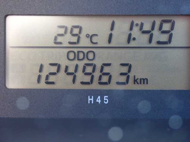 TOYOTA HIACE VAN 2015