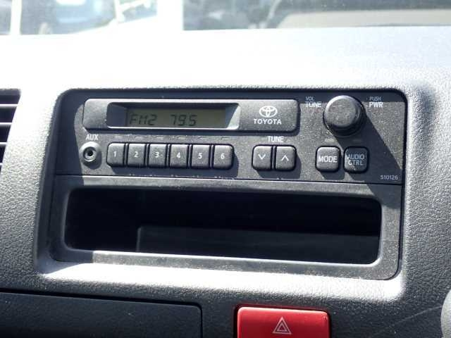 TOYOTA HIACE VAN 2015