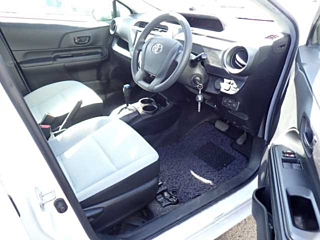 TOYOTA AQUA 2020