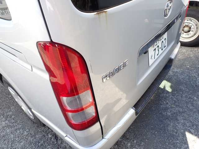 TOYOTA HIACE VAN 2012