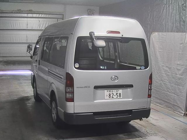 TOYOTA REGIUS ACE VAN 2013