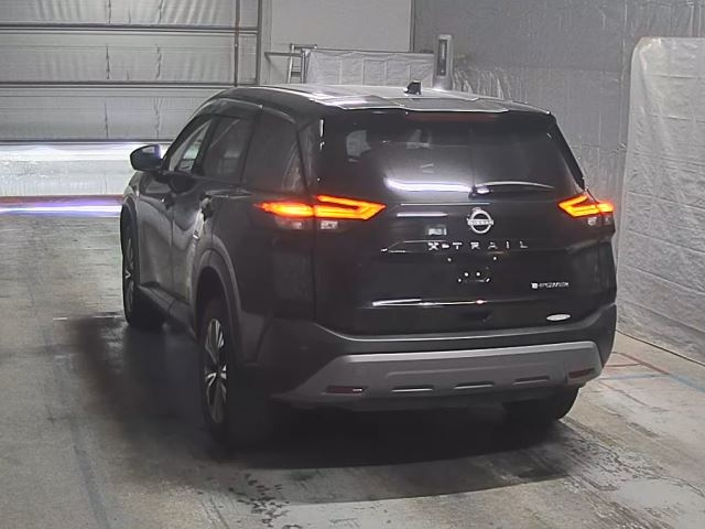 NISSAN X-TRAIL 2023