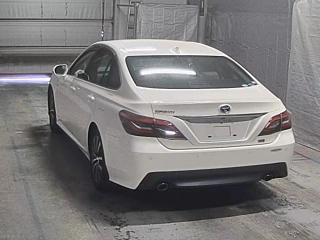 TOYOTA CROWN 2018