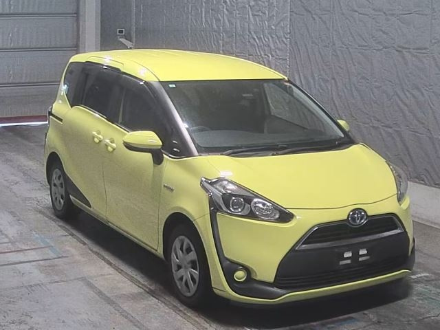 TOYOTA SIENTA 2015