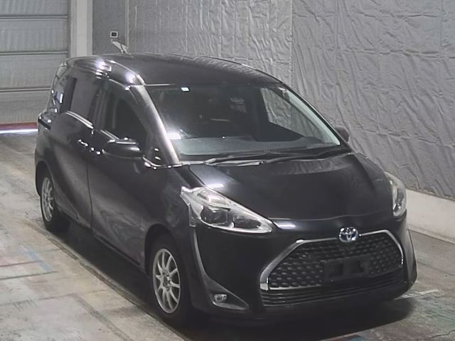 TOYOTA SIENTA 2018