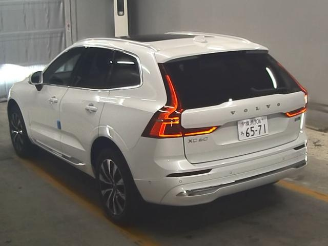 VOLVO XC60 2022