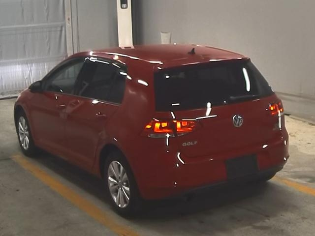 VOLKSWAGEN GOLF 2014