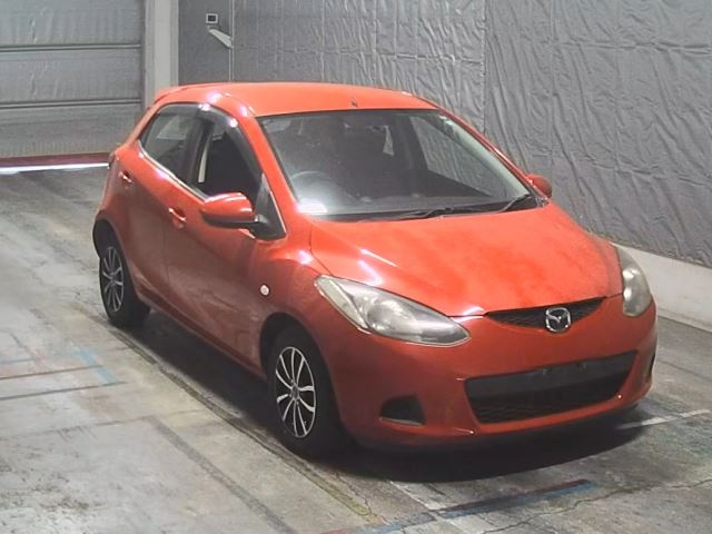 MAZDA DEMIO 2010
