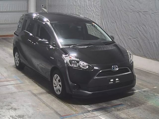 TOYOTA SIENTA 2018