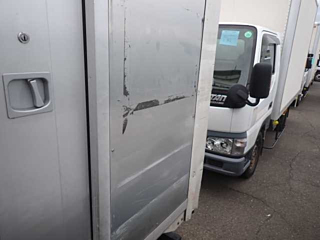ISUZU ELF 2015