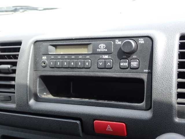 TOYOTA HIACE VAN 2016