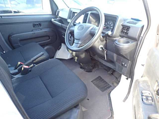 DAIHATSU HIJET VAN 2018