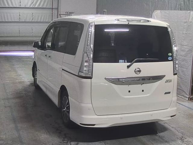 NISSAN SERENA 2015