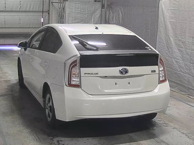 TOYOTA PRIUS 2012