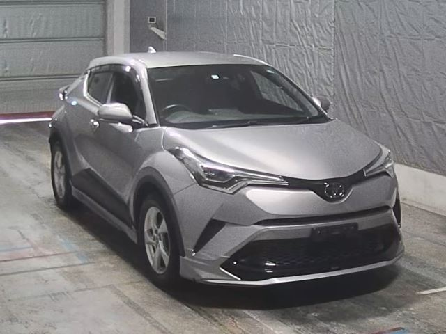 TOYOTA C-HR 2018