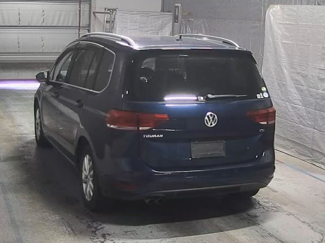VOLKSWAGEN GOLF TOURAN 2017