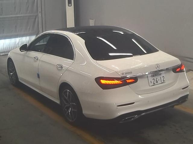 MERCEDES BENZ E CLASS 2021