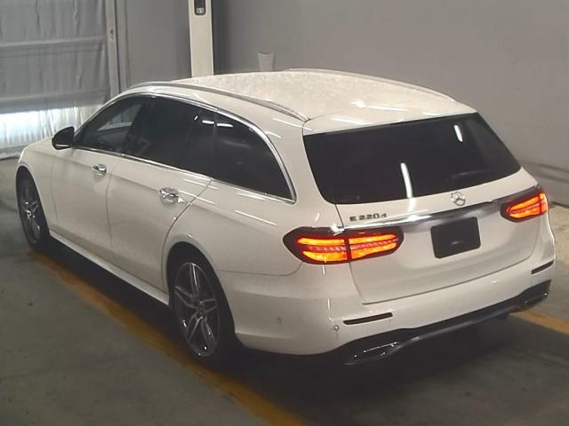 MERCEDES BENZ E CLASS WAGON 2018
