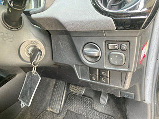 TOYOTA COROLLA FIELDER 2015