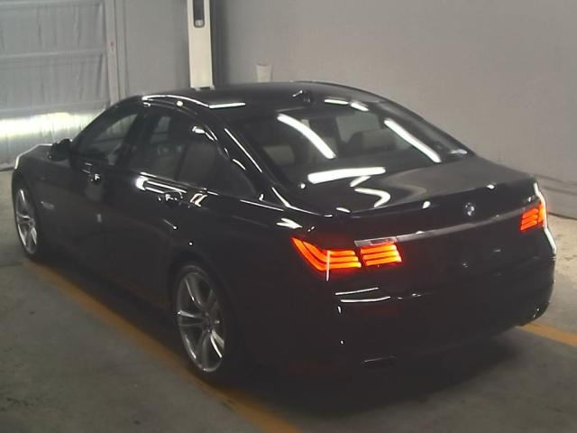 BMW 7 SERIES 2015