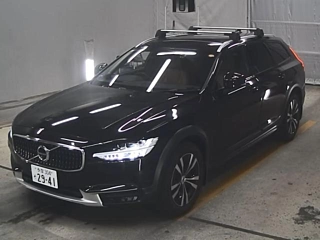 VOLVO V90 2021