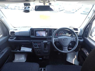 DAIHATSU HIJET VAN 2019
