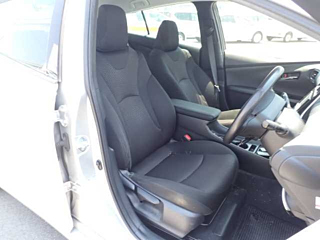 TOYOTA PRIUS 2019