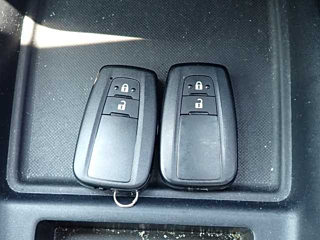 TOYOTA PRIUS 2019