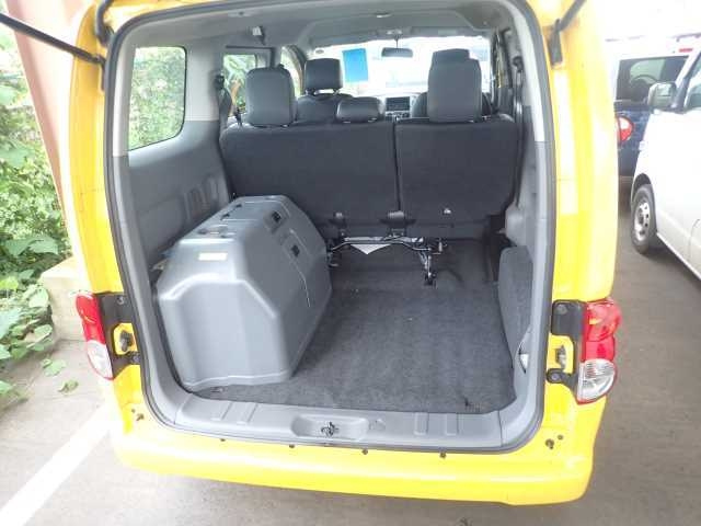 NISSAN NV200 2015