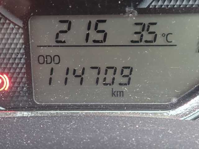 TOYOTA COROLLA FIELDER 2017