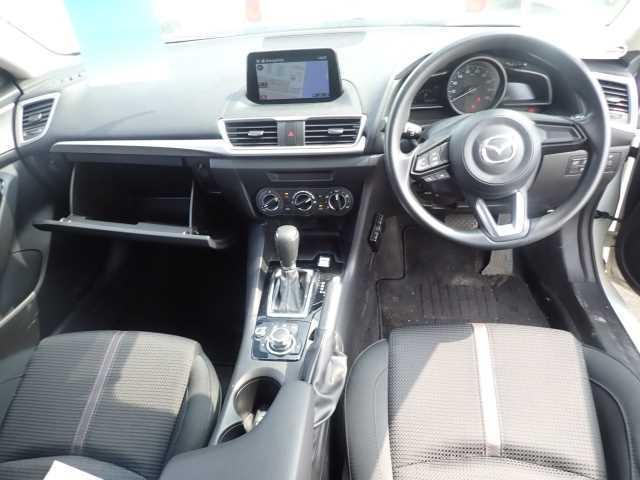 MAZDA AXELA 2019