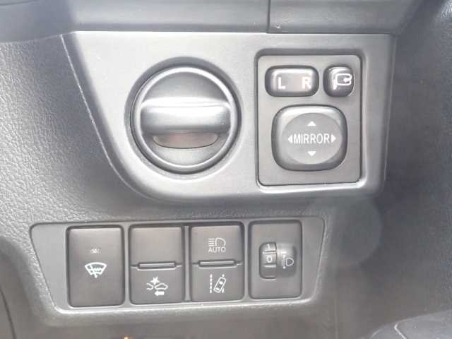 TOYOTA COROLLA AXIO 2017