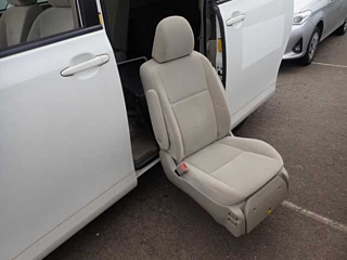 TOYOTA NOAH 2012