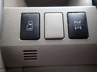 TOYOTA NOAH 2012