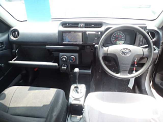 TOYOTA SUCCEED 2020