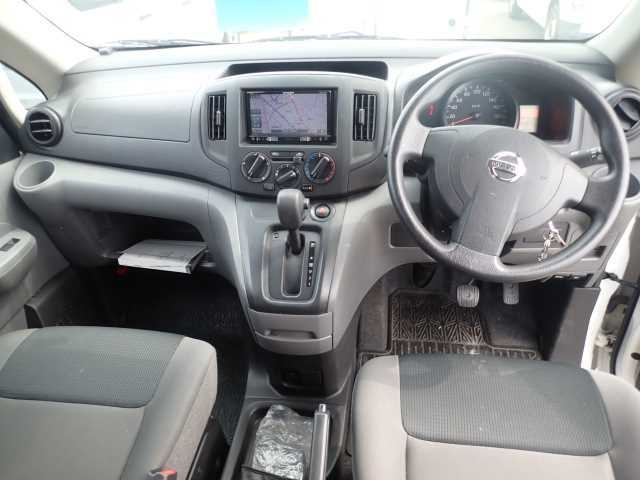 NISSAN NV200 2018