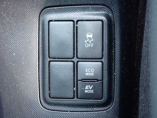 TOYOTA AQUA 2020